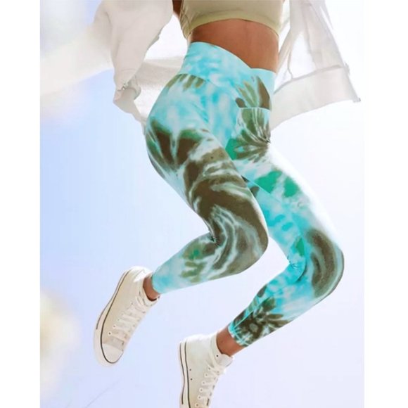 OFFLINE by Aerie High Waisted Blue Green Black Tie Dye Crossover Leggings - Picture 2 of 10